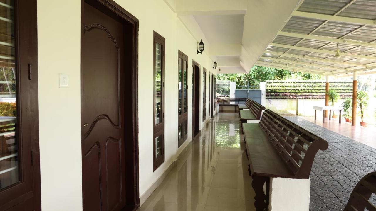 Ashtamudi Lake Garden Resorts Kollam Zewnętrze zdjęcie