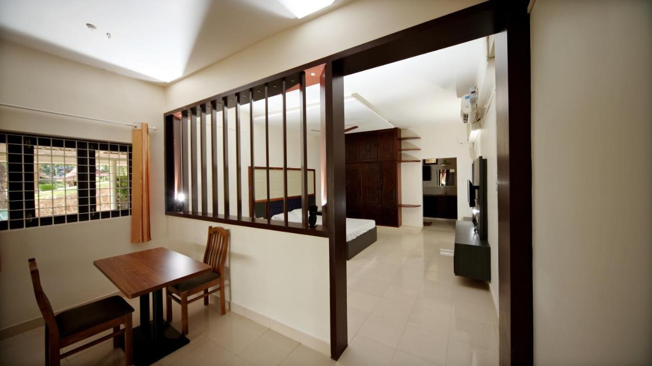 Ashtamudi Lake Garden Resorts Kollam Zewnętrze zdjęcie